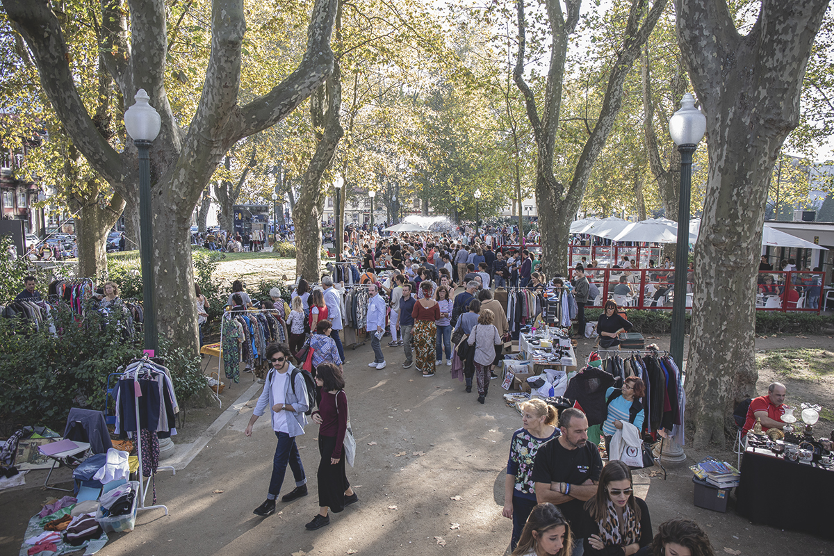 Local Flea Market And More Markets To Visit This Fall in Porto - Oportoblog